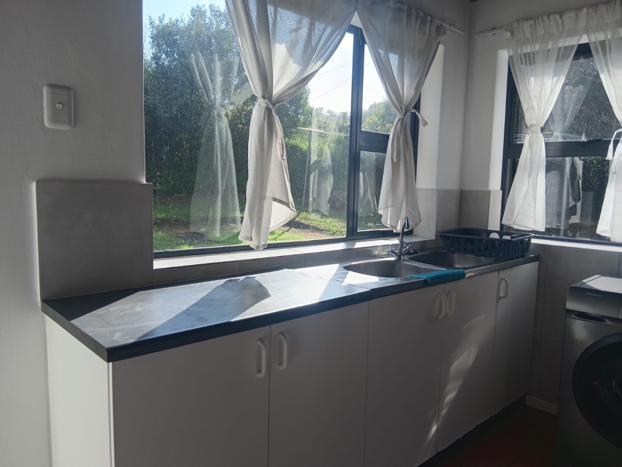 To Let 3 Bedroom Property for Rent in Dana Bay Western Cape